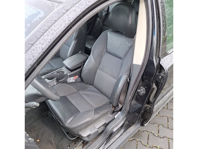 Personenauto, volvo, v70, 2.4, zwart, 2002 - afbeelding 4 van  61