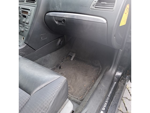 Personenauto, volvo, v70, 2.4, zwart, 2002 - afbeelding 24 van  61