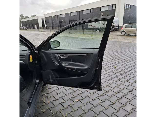 Personenauto, volvo, v70, 2.4, zwart, 2002 - afbeelding 28 van  61