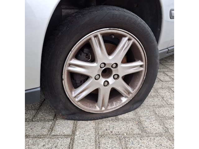 Personenauto volvo, v70, grijs - afbeelding 11 van  42