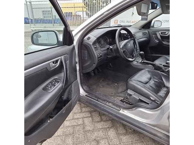 Personenauto volvo, v70, grijs - afbeelding 19 van  42