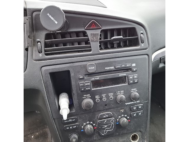 Personenauto volvo, v70, grijs - afbeelding 25 van  42