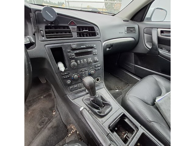 Personenauto volvo, v70, grijs - afbeelding 27 van  42