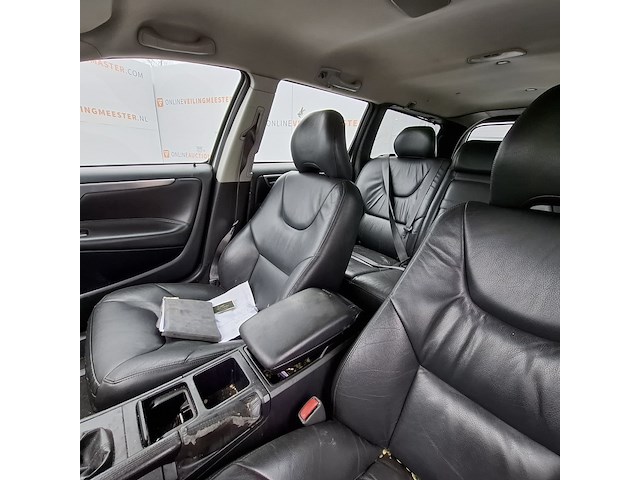 Personenauto volvo, v70, grijs - afbeelding 28 van  42
