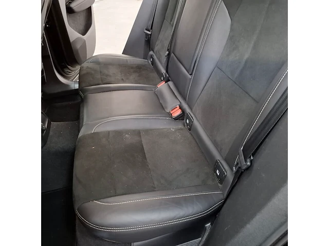 Personenauto, volvo, xc40, 1.5 t5 recharge r-design, 2022 - afbeelding 46 van  81