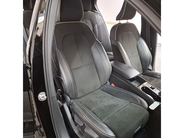 Personenauto, volvo, xc40, 1.5 t5 recharge r-design, 2022 - afbeelding 54 van  81
