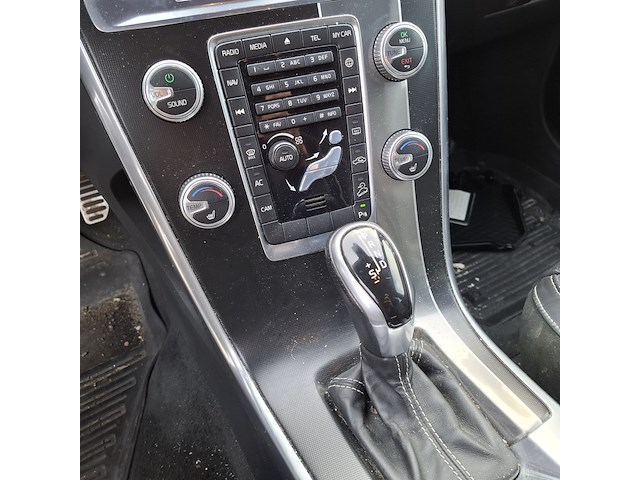 Personenauto, volvo, xc60, 2.4 d5 r-design, 2015 - afbeelding 28 van  49