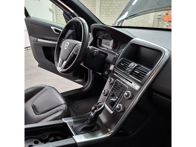 Personenauto, volvo, xc60 - afbeelding 30 van  56