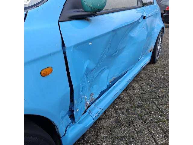 Personenauto/raceauto, alfa romeo, 147 - afbeelding 3 van  11