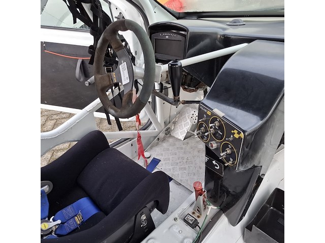 Personenauto/raceauto, renault, clio - afbeelding 2 van  10