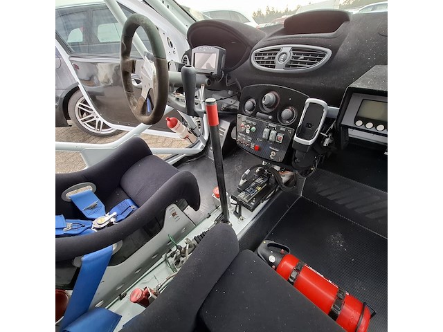 Personenauto/raceauto, renault, clio - afbeelding 2 van  12