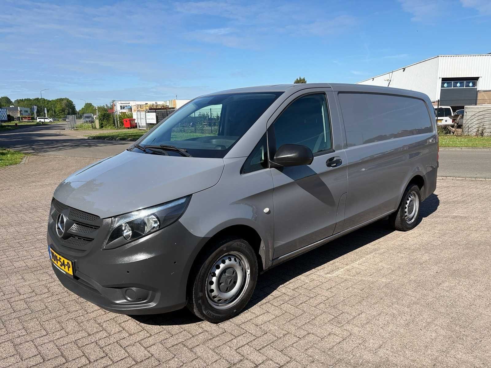 Personenauto’s en bedrijfswagens - AlleVeilingen