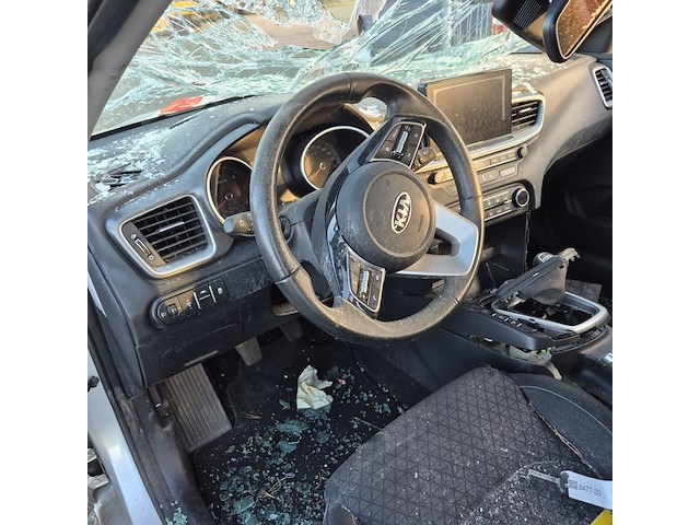 Personenauto/schadeauto, kia, ceed - afbeelding 2 van  20