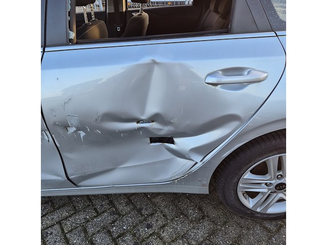 Personenauto/schadeauto, kia, ceed - afbeelding 20 van  20