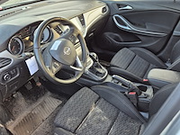 Personenauto/schadeauto, opel, astra - afbeelding 2 van  18