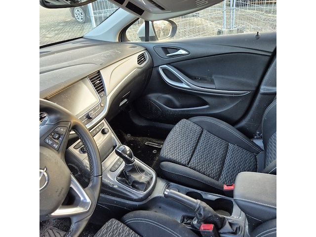 Personenauto/schadeauto, opel, astra - afbeelding 4 van  18