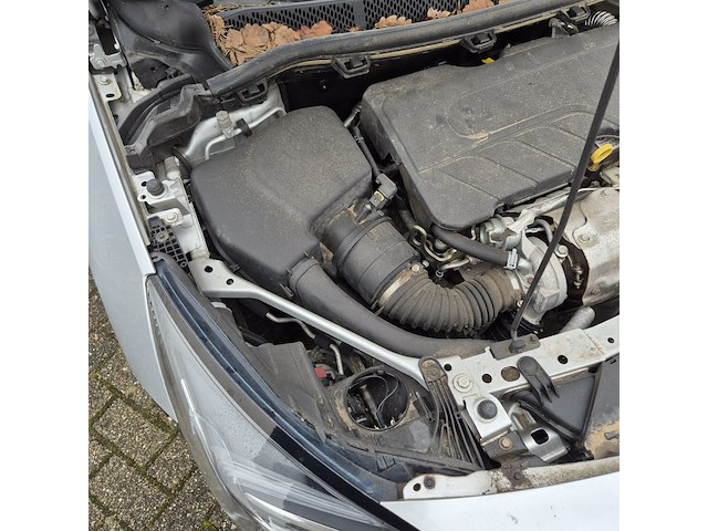Personenauto/schadeauto, opel, astra - afbeelding 7 van  18