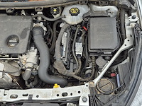 Personenauto/schadeauto, opel, astra - afbeelding 9 van  18