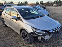Personenauto/schadeauto, opel, astra - afbeelding 12 van  18