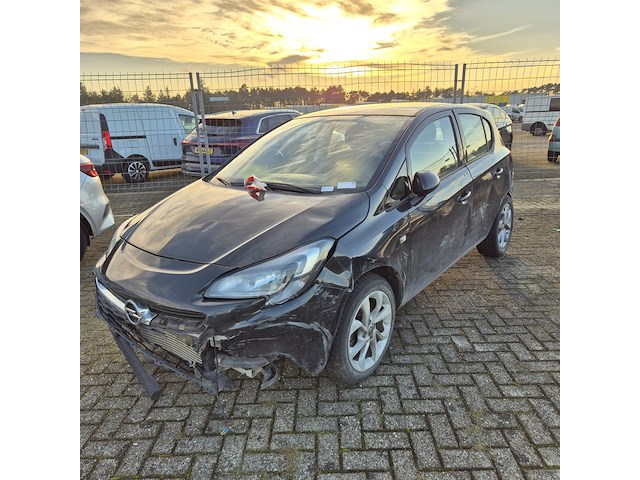 Personenauto/schadeauto, opel, corsa - afbeelding 1 van  18