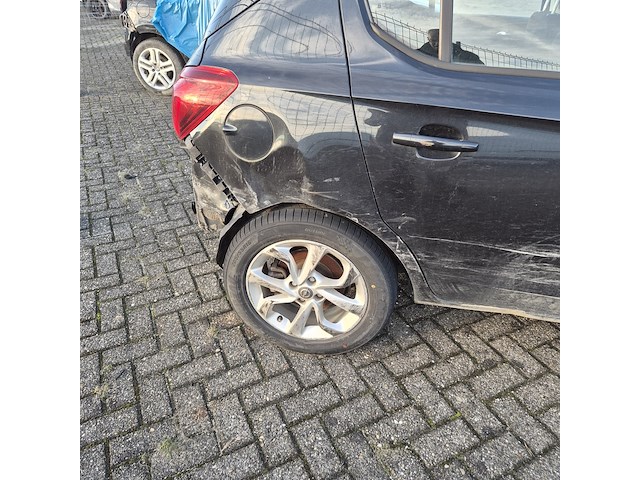 Personenauto/schadeauto, opel, corsa - afbeelding 13 van  18