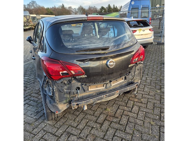 Personenauto/schadeauto, opel, corsa - afbeelding 15 van  18