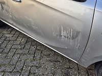 Personenauto/schadeauto, opel, corsa - afbeelding 14 van  18