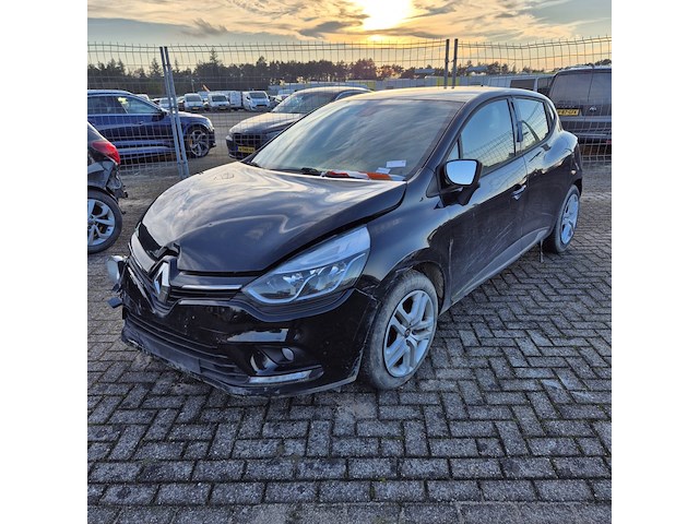 Personenauto/schadeauto, renault, clio - afbeelding 1 van  20
