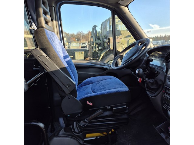 Personenbus, iveco, daily tours - afbeelding 15 van  15