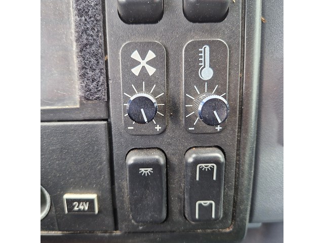 Personenbus, mercedes-benz, vario 4x4, 815da-ka - afbeelding 41 van  86