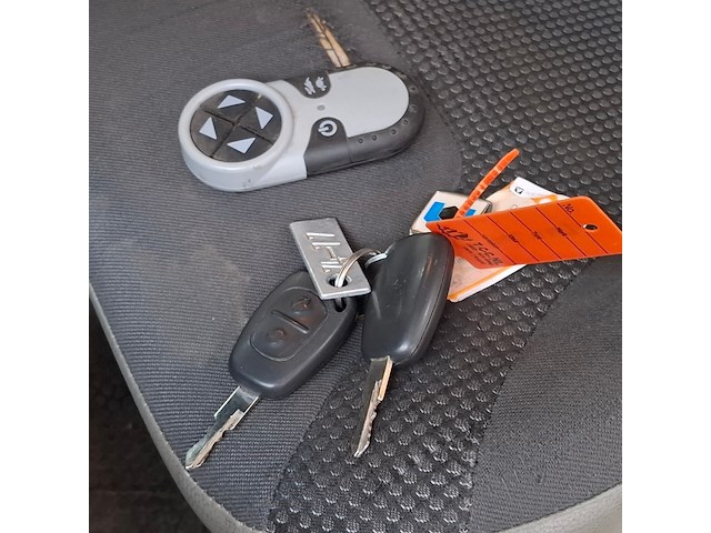 Personenbus, opel, vivaro combi 2.0 cdti l2h1, 2011 - afbeelding 31 van  75