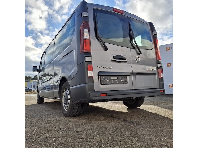 Personenbus, opel, vivaro - afbeelding 8 van  48