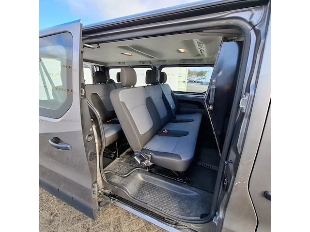 Personenbus, opel, vivaro - afbeelding 31 van  48