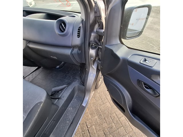 Personenbus, opel, vivaro - afbeelding 33 van  48