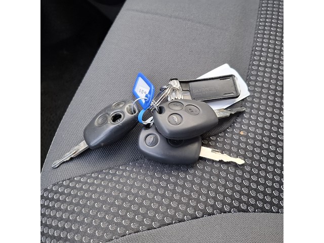 Personenbus, opel, vivaro - afbeelding 43 van  48