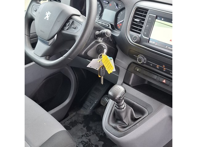Personenbus, peugeot, expert traveller, 2019 - afbeelding 32 van  47