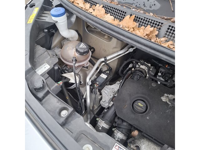 Personenbus, peugeot, expert traveller - afbeelding 35 van  43