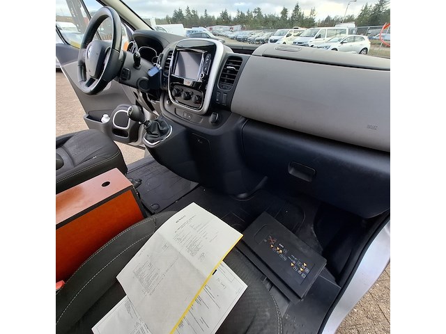 Personenbus, renault, trafic, 2016 - afbeelding 37 van  49