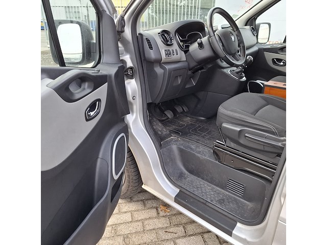 Personenbus, renault, trafic - afbeelding 15 van  44