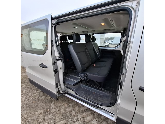 Personenbus, renault, trafic - afbeelding 30 van  44