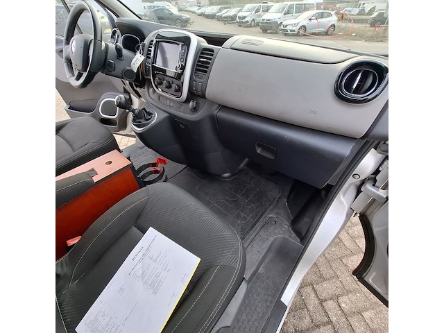 Personenbus, renault, trafic - afbeelding 33 van  44