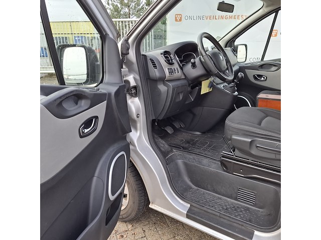 Personenbus, renault, trafic - afbeelding 16 van  45