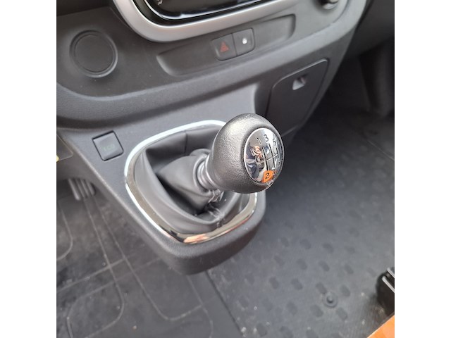 Personenbus, renault, trafic - afbeelding 25 van  45