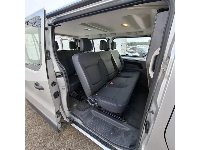 Personenbus, renault, trafic - afbeelding 31 van  45