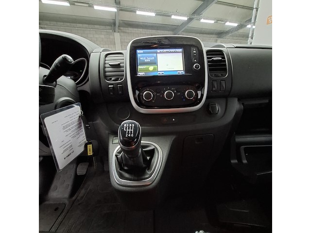Personenbus, renault, trafic - afbeelding 10 van  30