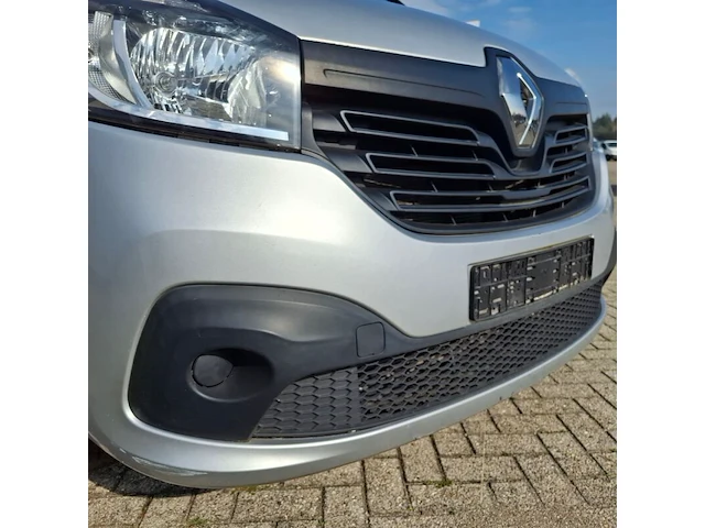 Personenbus, renault, trafic - afbeelding 14 van  75