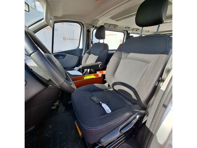 Personenbus, renault, trafic - afbeelding 37 van  75