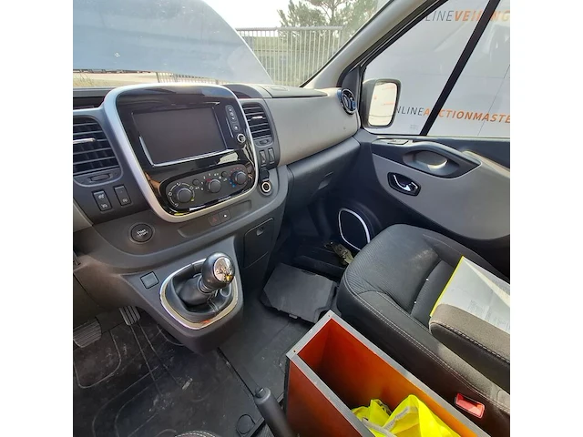 Personenbus, renault, trafic - afbeelding 46 van  75