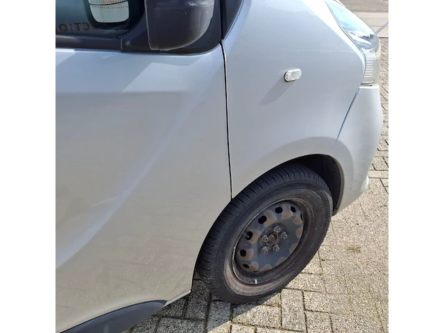 Personenbus, renault, trafic - afbeelding 45 van  75