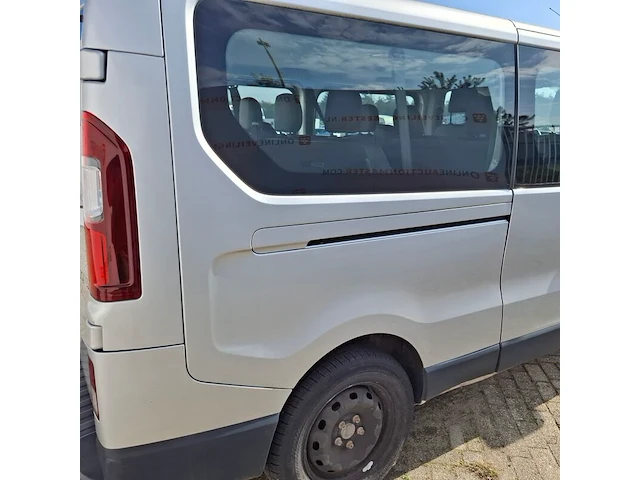 Personenbus, renault, trafic - afbeelding 74 van  75